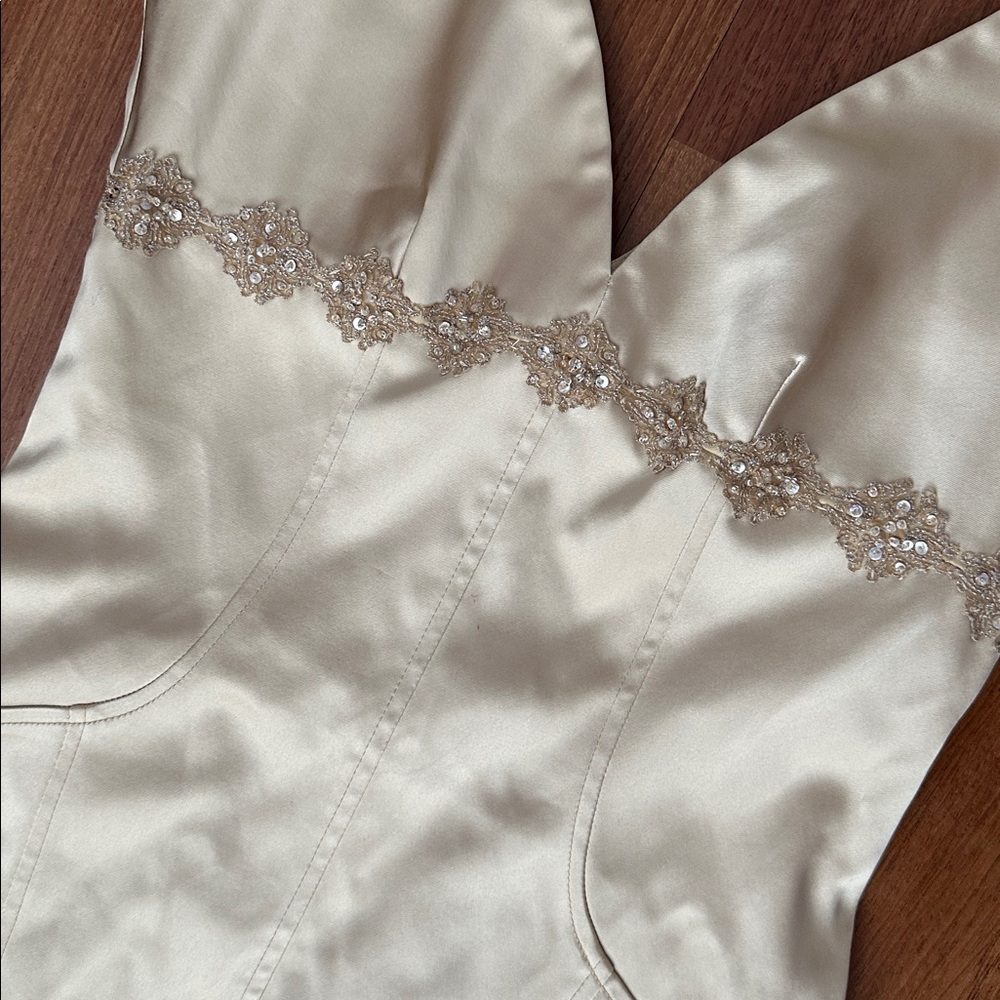 Elegant Cream Satin Party Dress - Picture 2 of 12